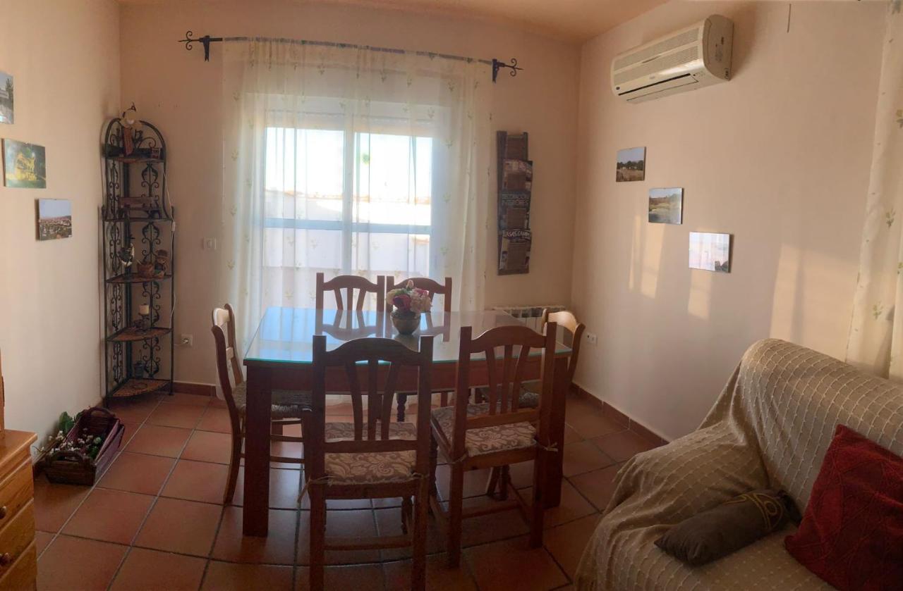 Apartamento Turistico El Esquilon Calzadilla Luaran gambar